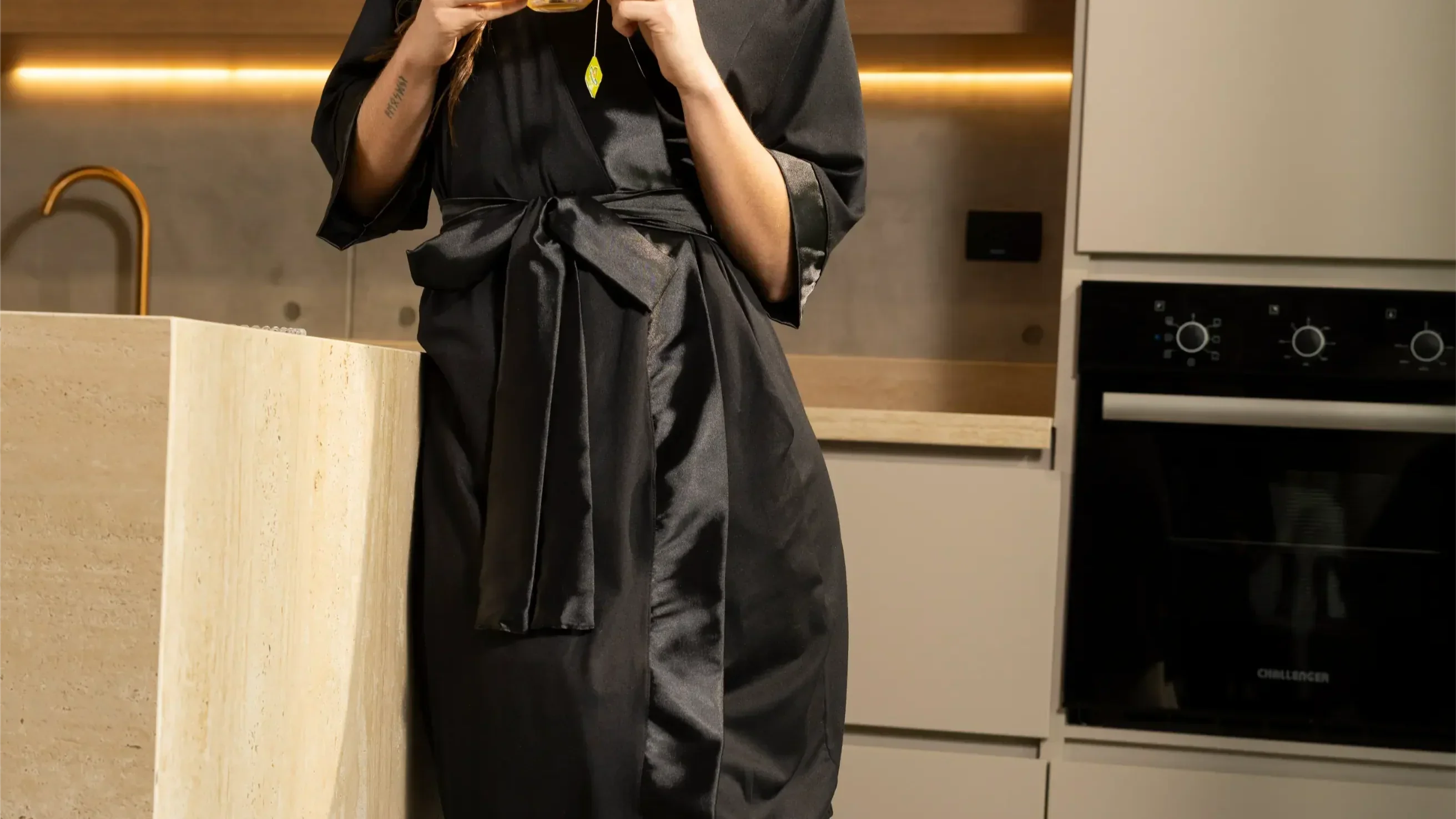 Stylish Healing: Why the Be Shapy Post-Surgery Robe Is a Game-Changer ...